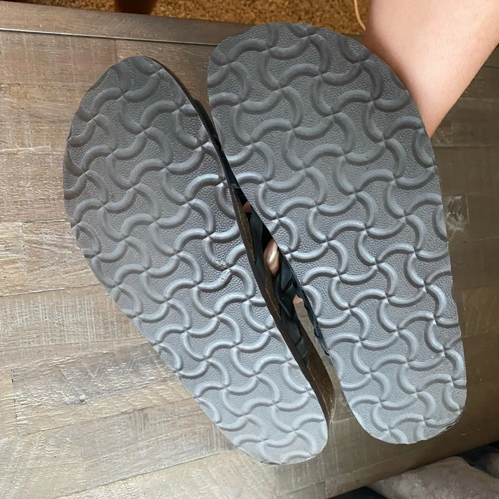 Sandals - Picture 2 of 2